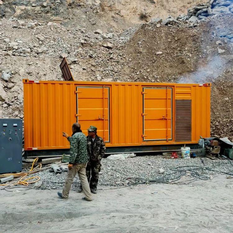 澜沧如何选择适合自己的 800KW 柴油发电机组?