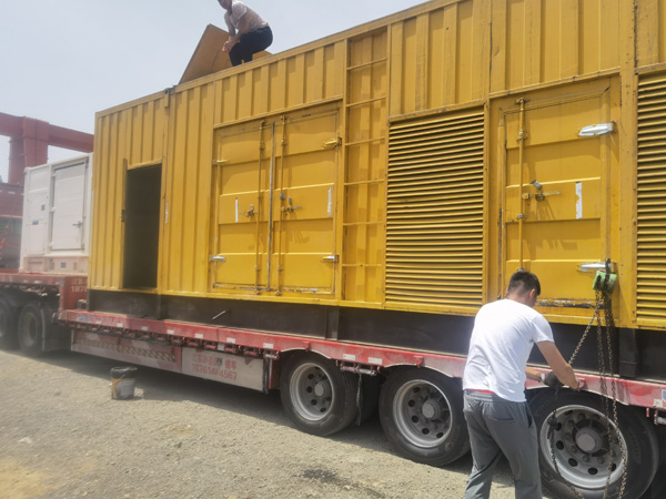 澜沧除了负载情况和发动机维护，还有哪些因素会影响 200kw 柴油发电机的油耗？