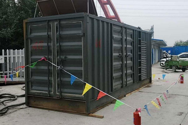 澜沧发电机租赁空气滤清器多久更换一次?