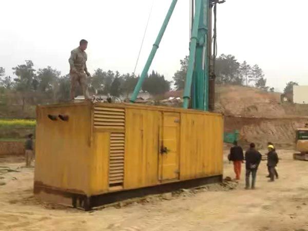 澜沧如何判断水冷式机油散热器密封件是否需要更换?